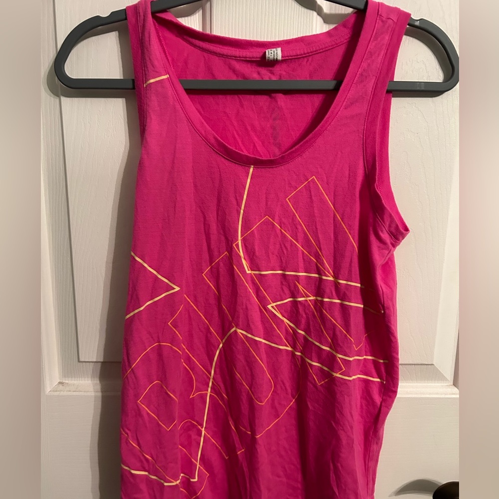Under armour loose fit hot pink small tank top